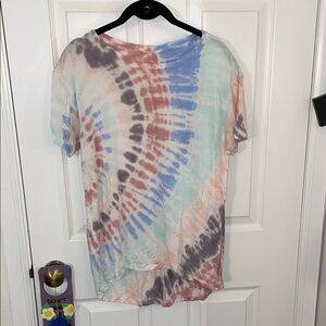 American Eagle Outfitters Blue and Red Relaxed Short Sleeve Tee